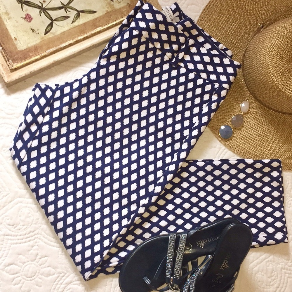 White House Black Market print ankle slacks
